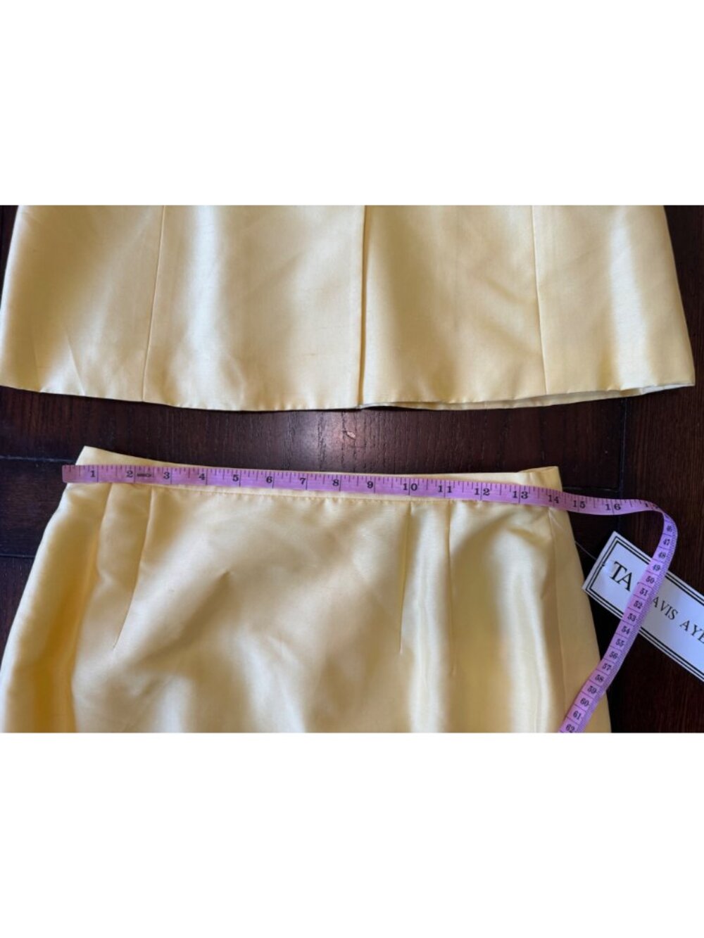 Vintage Travis Ayers Silk Yellow Blazer and Knee Length Pencil Skirt Suit Set 8 - Picture 13 of 15